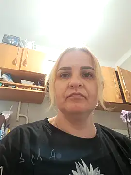 Snapshot of Malichkaanna30 chatting on 13, 9, 2025 Malichkaanna30 online show from 13, 9, 2025