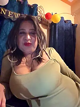 Hot Queen77 online show from 14, 1, 2026