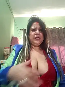 Hot Queen77 online show from 18, 12, 2024