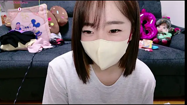 Rio chan  online show from 14, 4, 2026