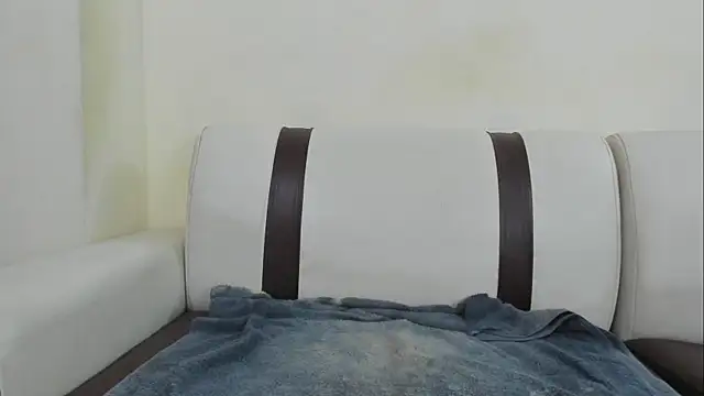 lunainsane58 online show from 11, 4, 2026