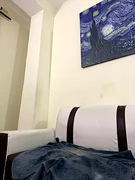 lunainsane58 online show from 4, 11, 2025