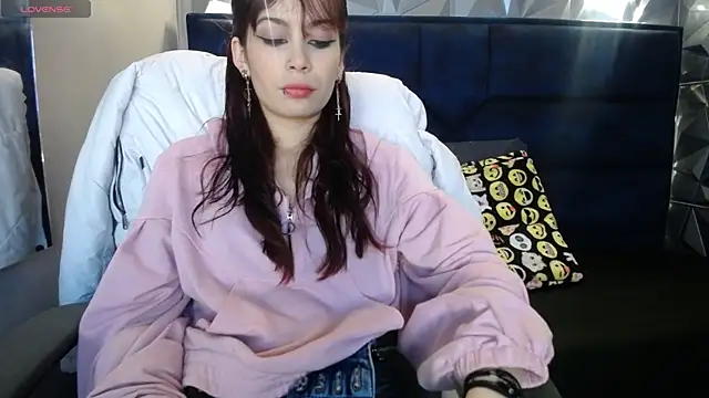  yuyi online show from 23, 7, 2026
