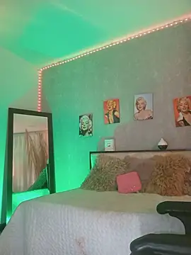 nahiarapalmer19 online show from 28, 9, 2025