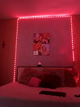 nahiarapalmer19 online show from 11, 4, 2026