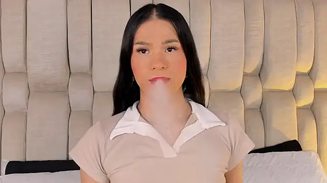 Isa Little Star online show from 21, 2, 2026