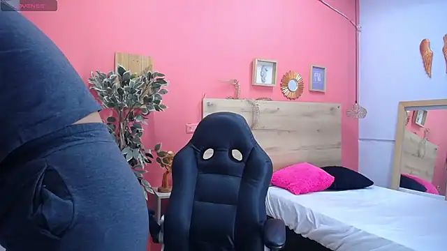 scarlet-foox online show from 14, 11, 2025