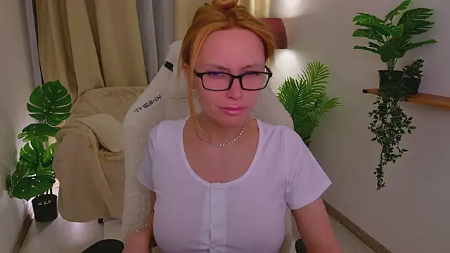 Snapshot of Love_Call chatting on 6, 5, 2026 Love Call online show from 6, 5, 2026