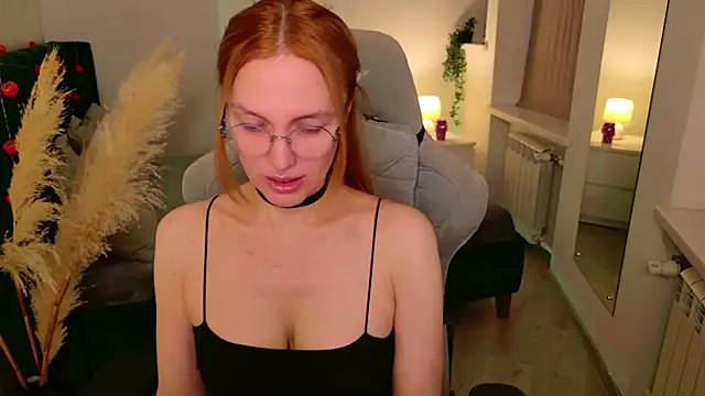 Snapshot of Love_Call chatting on 18, 10, 2025 Love Call online show from 18, 10, 2025