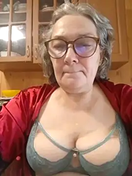 Snapshot of IrinaSweet54 chatting on 27, 7, 2026 IrinaSweet54 online show from 27, 7, 2026