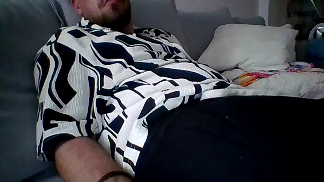 Snapshot of bobotatto chatting on 24, 4, 2026 bobotatto online show from 24, 4, 2026
