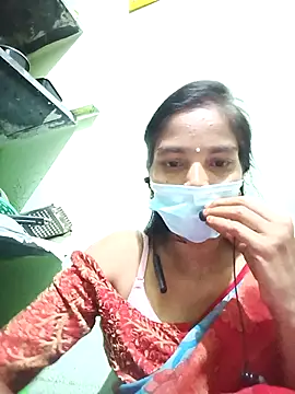 Snapshot of anusiya01 chatting on 18, 11, 2025 anusiya01 online show from 18, 11, 2025