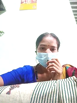 Snapshot of anusiya01 chatting on 28, 11, 2025 anusiya01 online show from 28, 11, 2025