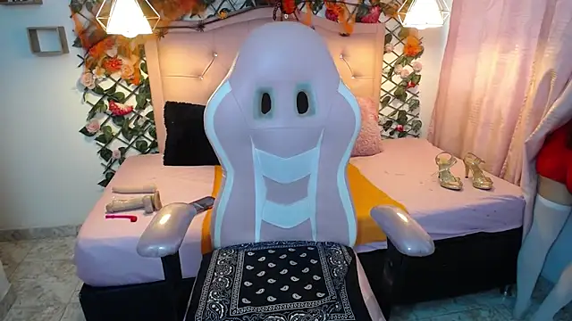 Snapshot of ElizabethSweet_ chatting on 1, 11, 2025 ElizabethSweet online show from 1, 11, 2025