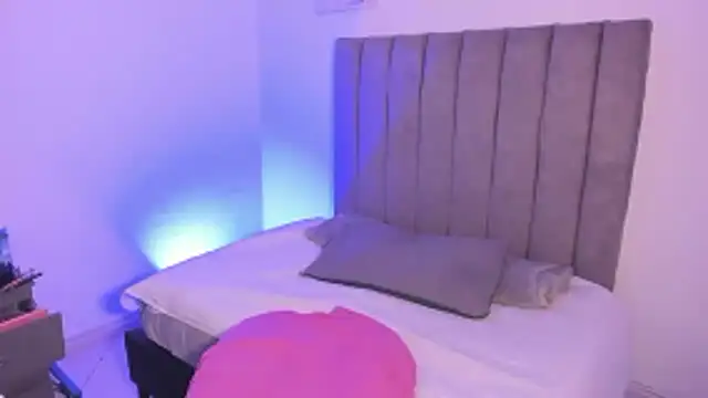 Snapshot of sarah__bigboobs chatting on 24, 10, 2025 sarah bigboobs online show from 24, 10, 2025