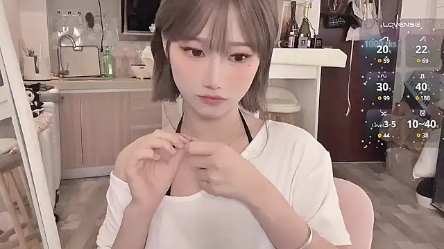 -XunMengLong- online show from 5, 3, 2025