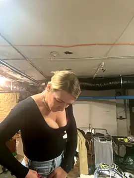 camdanz777 online show from 19, 9, 2025