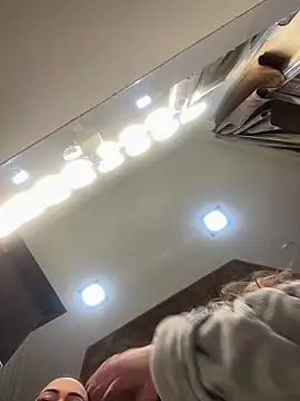 KaliRain69 online show from 2, 2, 2025