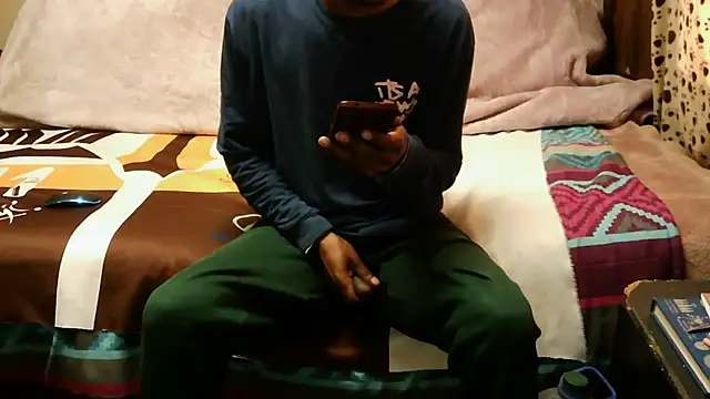 Snapshot of RGTM75 chatting on 10, 9, 2025 RGTM75 online show from 10, 9, 2025