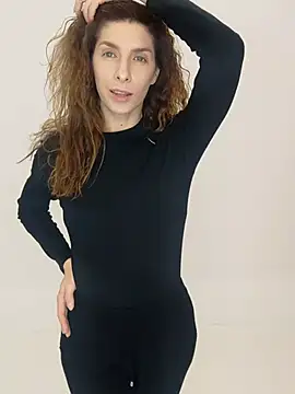 Snapshot of YourSuperModel chatting on 27, 9, 2025 YourSuperModel online show from 27, 9, 2025