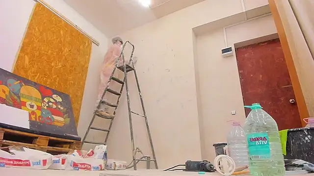 Snapshot of YourSuperModel chatting on 7, 3, 2025 YourSuperModel online show from 7, 3, 2025