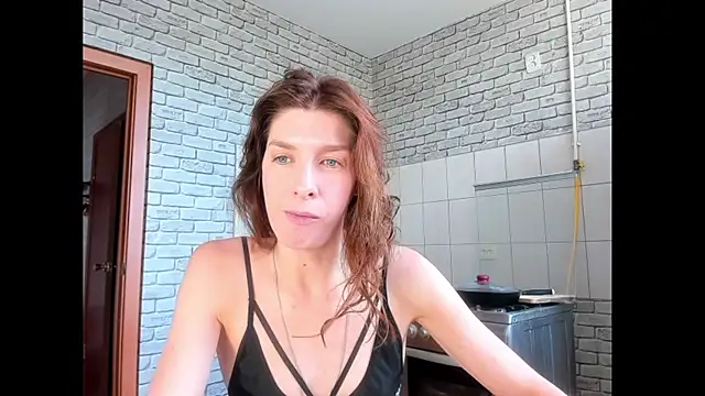 Snapshot of YourSuperModel chatting on 27, 5, 2026 YourSuperModel online show from 27, 5, 2026