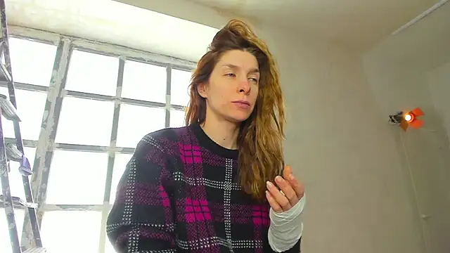 Snapshot of YourSuperModel chatting on 18, 3, 2025 YourSuperModel online show from 18, 3, 2025