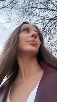 tina akira online show from 4, 11, 2025