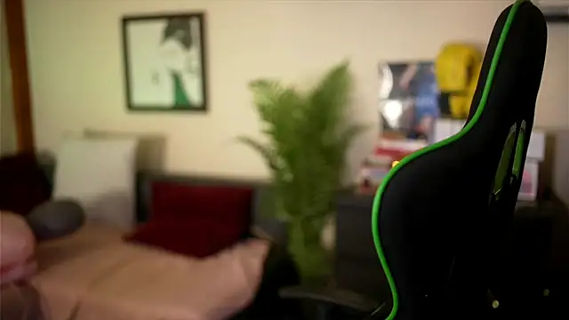 Bellis Perenis online show from 6, 4, 2026