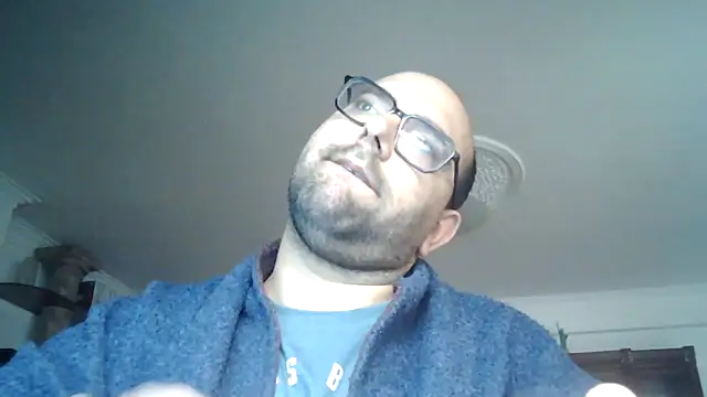 Snapshot of manokiitoo chatting on 7, 4, 2026 manokiitoo online show from 7, 4, 2026