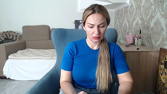 Mallinia online show from 10, 1, 2026