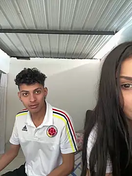 Snapshot of ValenSuarez25 chatting on 27, 6, 2026 ValenSuarez25 online show from 27, 6, 2026