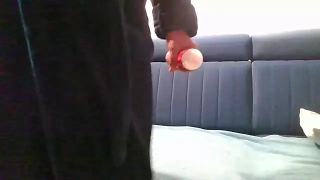 axecoman60 online show from 5, 3, 2025