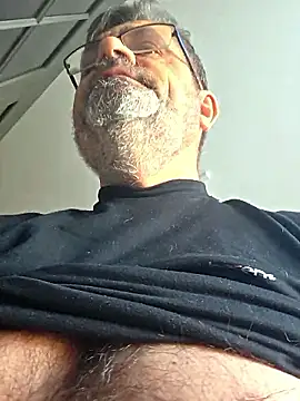 axecoman60 online show from 28, 2, 2026