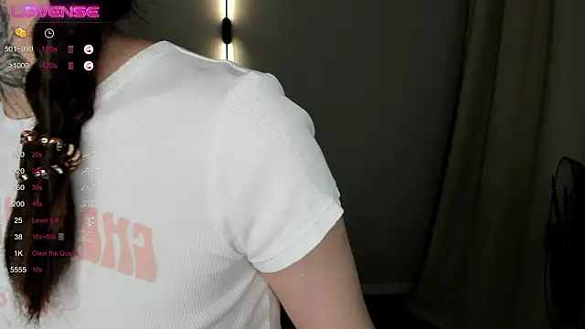 Dark Ester online show from 11, 2, 2026