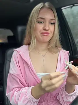 Devill Angel  online show from 6, 11, 2025