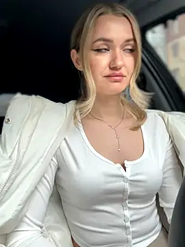 Devill Angel  online show from 17, 11, 2025