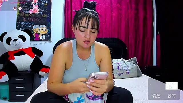 Ari And Abdie online show from 19, 2, 2025