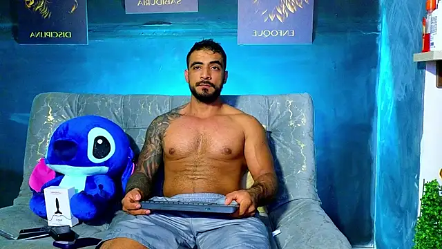 Snapshot of ERIC_HARRISON chatting on 28, 10, 2025 ERIC HARRISON online show from 28, 10, 2025