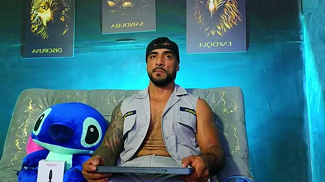 Snapshot of ERIC_HARRISON chatting on 31, 10, 2025 ERIC HARRISON online show from 31, 10, 2025