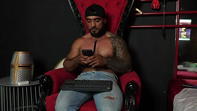 Snapshot of ERIC_HARRISON chatting on 25, 10, 2025 ERIC HARRISON online show from 25, 10, 2025