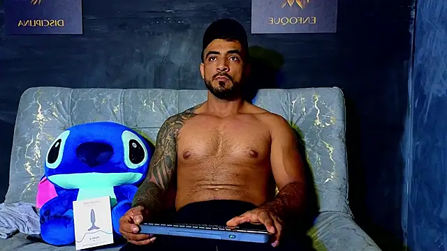 Snapshot of ERIC_HARRISON chatting on 21, 10, 2025 ERIC HARRISON online show from 21, 10, 2025