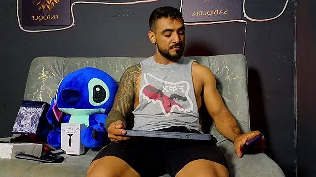 Snapshot of ERIC_HARRISON chatting on 25, 11, 2025 ERIC HARRISON online show from 25, 11, 2025