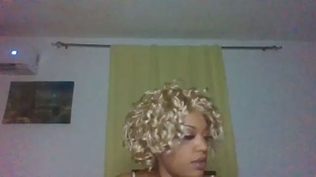 Snapshot of thekelliecapri chatting on 20, 6, 2026 thekelliecapri online show from 20, 6, 2026