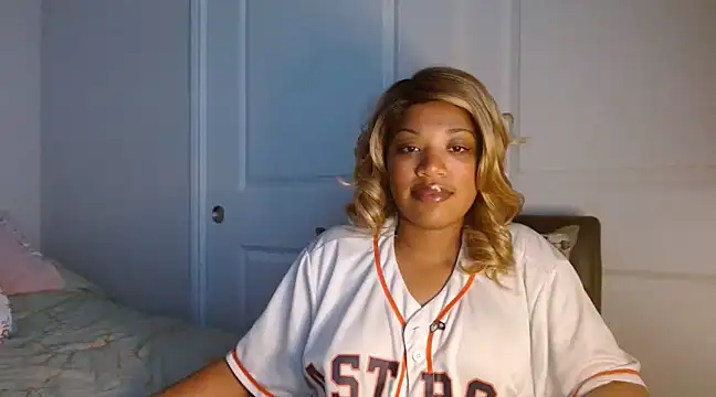 thekelliecapri online show from 31, 1, 2025