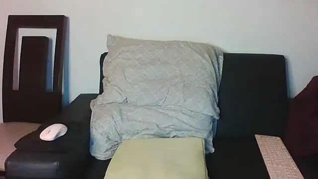 thekelliecapri online show from 22, 4, 2026