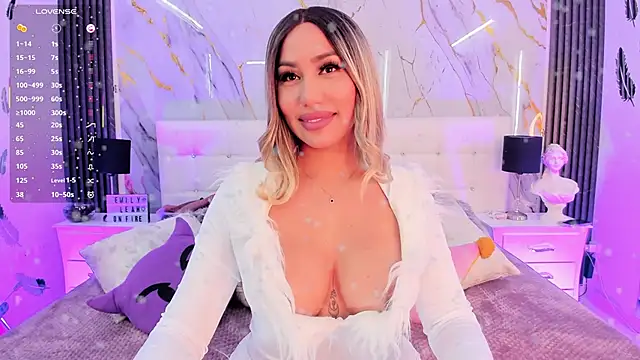 EmilyLeah  online show from 12, 1, 2026