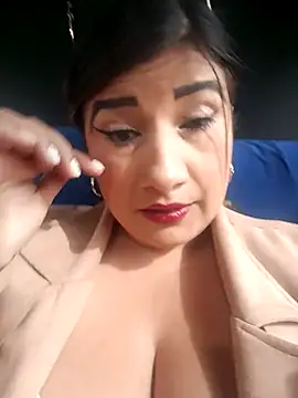 Hannahcandyy online show from 8, 4, 2026