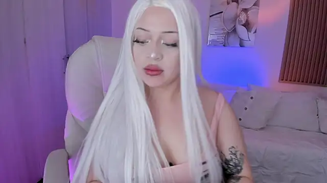 Kendall Bunnyy online show from 2, 3, 2025