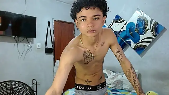 Lovebeng  online show from 13, 10, 2025